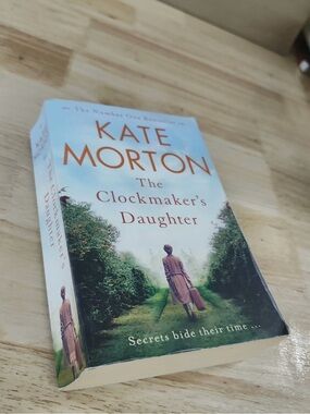 Kate Morton "The Clockmaker's Daughter" Paperback Novel - Blue/Green Cover